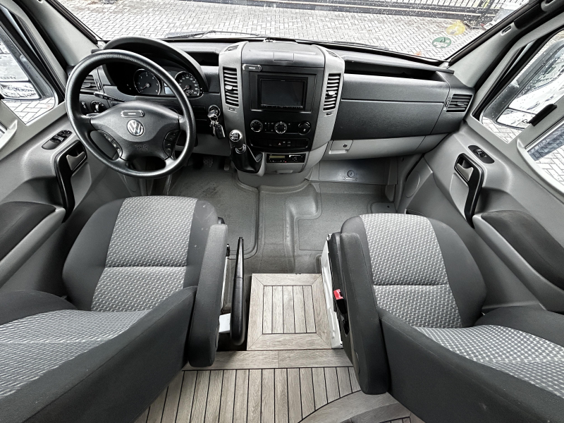 Volkswagen Crafter Enkele-bedden/zeer-uniek  foto: 18