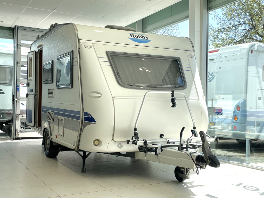 Hobby De luxe Easy 400 SF 1st OWNER! TRANSVERSE BED MOVER!