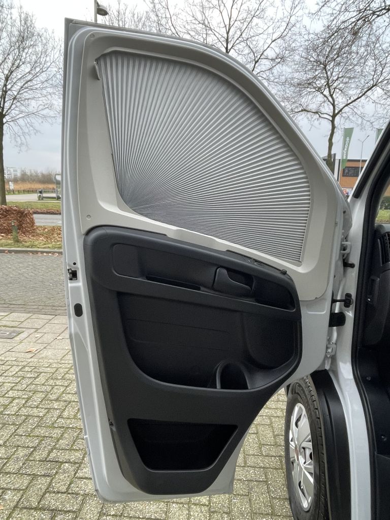 Adria Twin Plus 640 SLB ENKELE BEDDEN CAMERA CRUISE CONTROL foto: 16