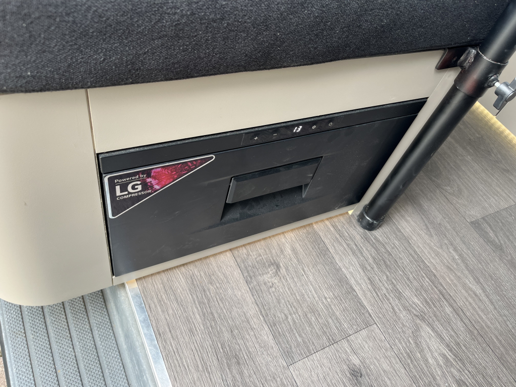 Mercedes Vito hefdak 2.2 CDI 4 pers. Off-Grid foto: 18