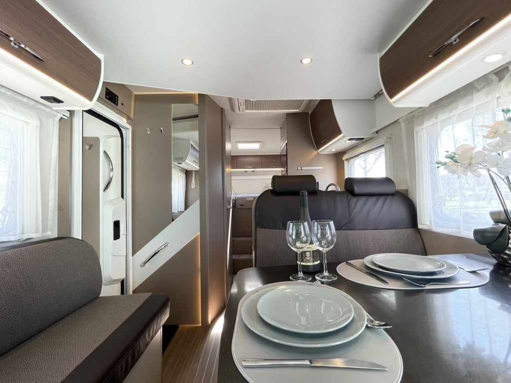 Hymer Etrusco T7300 SB EINZELBETTEN + HUBBETT FAHRRADTR&Auml;GER LIFT Foto: 17