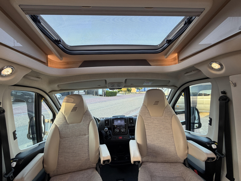 Hymer Exsis-T 588 LENGTE BEDDEN-LUCHTVERING  foto: 21
