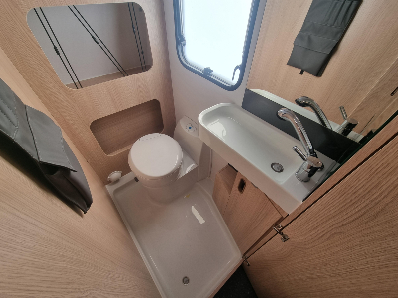 Adria Aviva 472 PK foto: 8