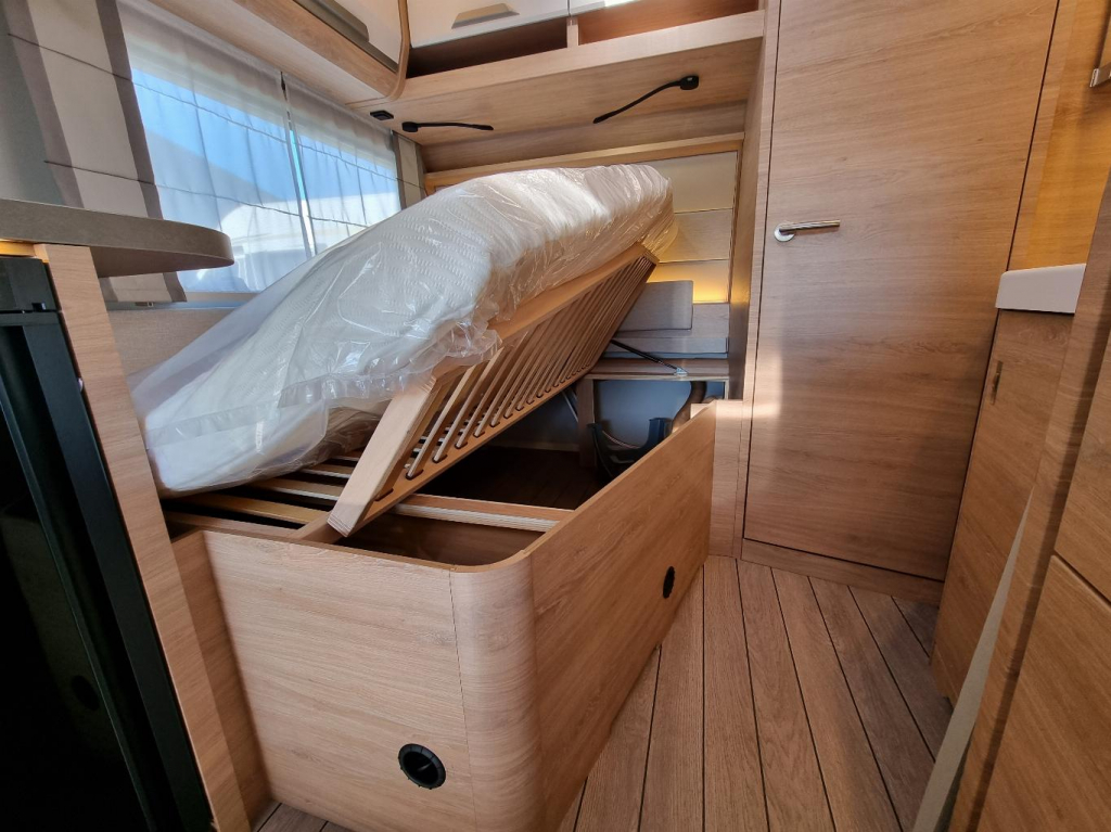 Knaus Sudwind 450 FU 60 Years edition foto: 20