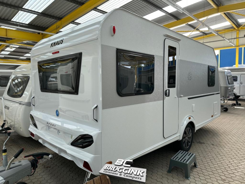 Knaus Sport 450 FU  foto: 2