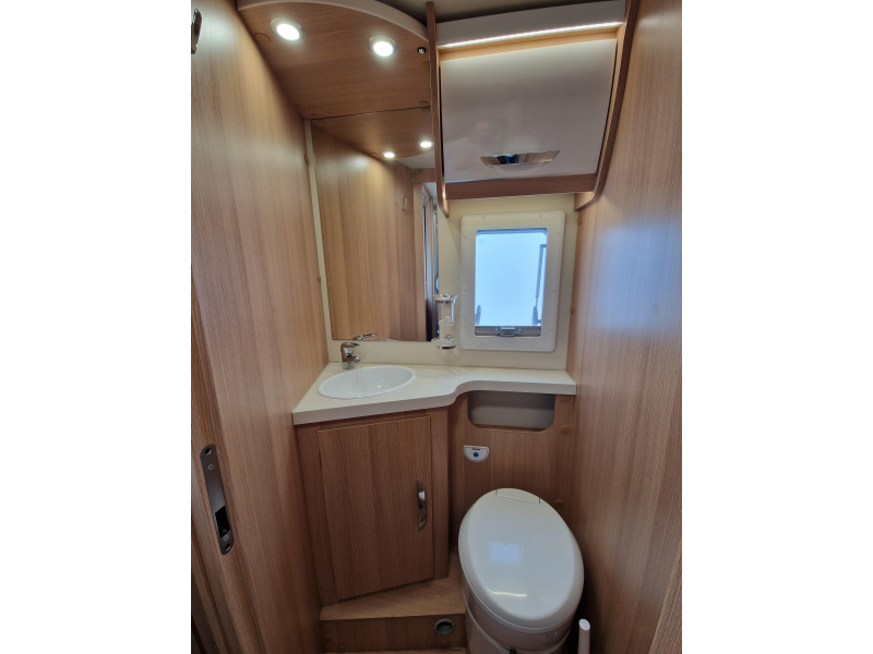 McLouis Sovereign 470 Face to face  foto: 13