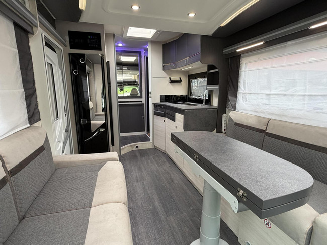 Chausson 640 Titanium Premium 170PK Automaat Hefbed Zonnepaneel Zeer Ruim foto: 10