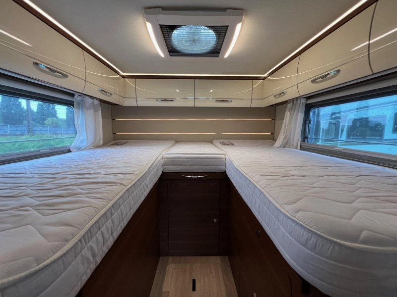 LMC Passion T 673 G AUTOMAAT/EERSTE EIG.  foto: 3