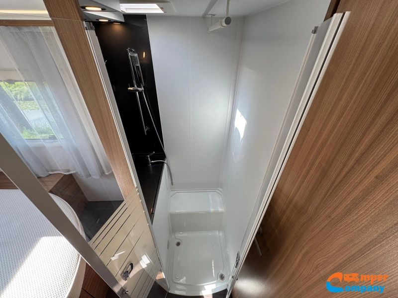 Adria Matrix 640 DC Queensbed / Face to face  foto: 18
