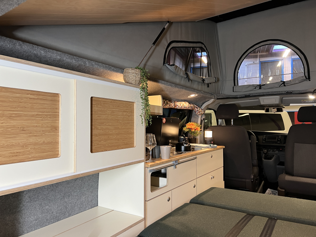 Volkswagen T7 Florida L2H1 elektrisch NIEUW! foto: 2