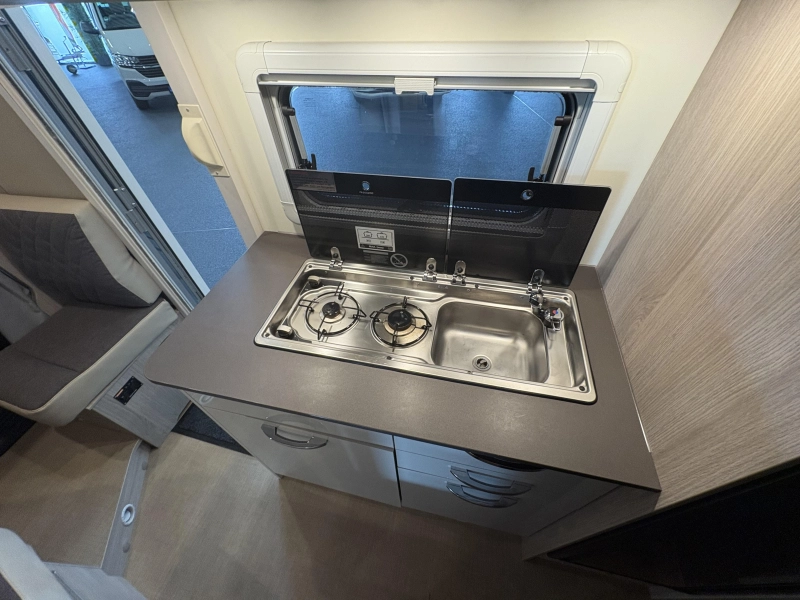 B&uuml;rstner Nexxo T 690 Levelsyst - Lithium Foto: 11