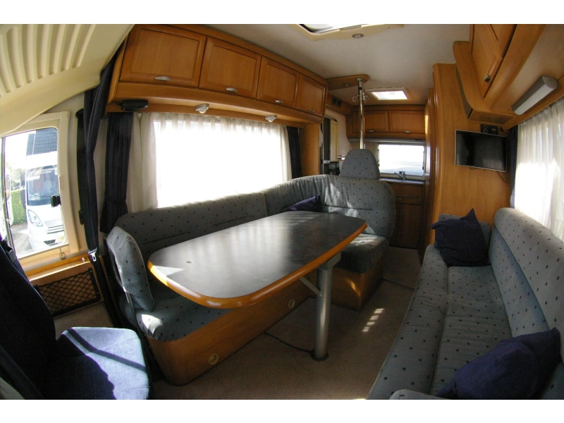 Hymer B klasse 544 L Asiento, Banco largo, 90600km foto: 8