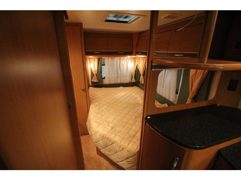 Dethleffs Beduin Emotion 515 DB Mover, Fietsenrek, Luifel  foto: 8