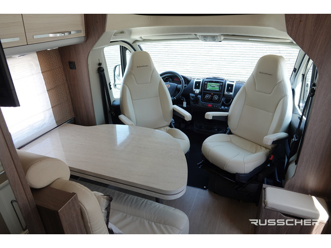 Bürstner Summer time T690G 150Pk Automaat | Levelsysteem | MaxxFan | Zonnepaneel | Constructslot foto: 4