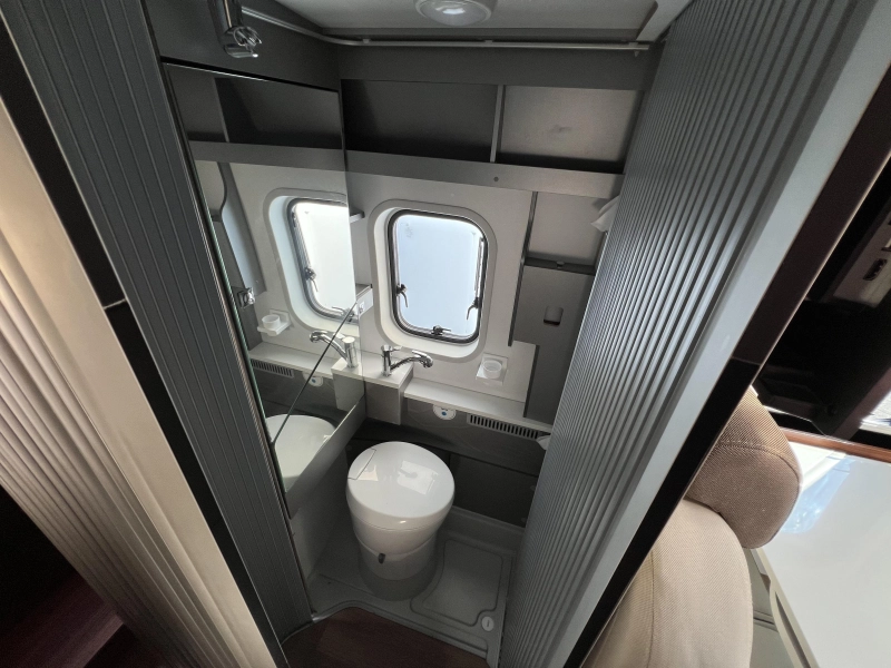 Adria Twin 640 SLX &iexcl;Con todas las opciones! foto: 14