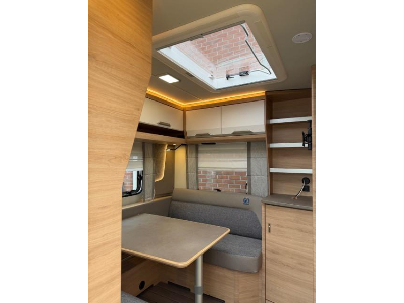 Knaus Sudwind 60 Years 460 EU Incl. Mover y Toldo foto: 10