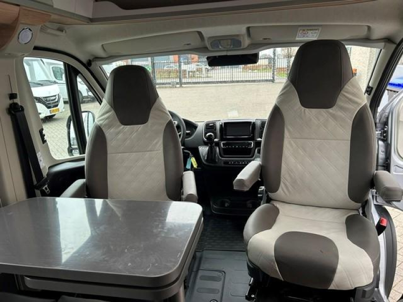 Knaus Boxlife 600ME Platinum Selection met hefdak  foto: 3