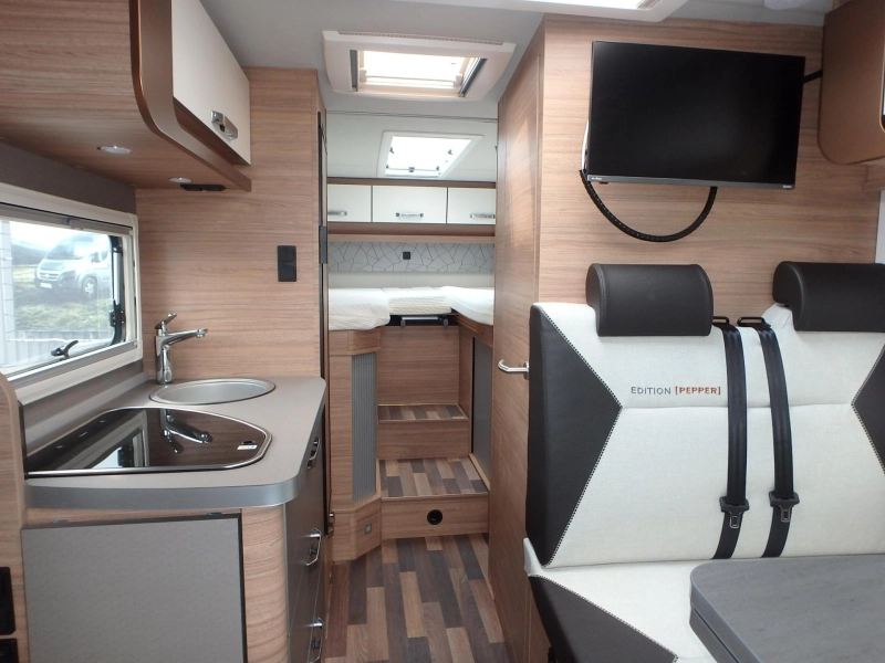 Weinsberg Pepper 640 MEG Aanbieding Camperhuur  foto: 11