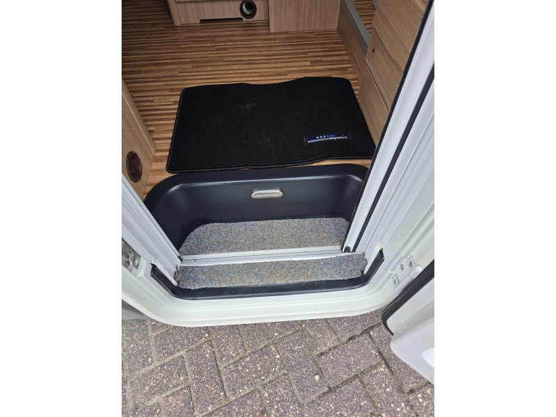 Adria Matrix Axess 650 SF b.j 2013 Gezin Camper  foto: 19