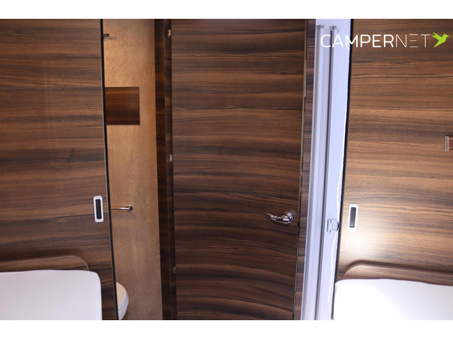Laika ECOVIP H4109DS 180hp Automatic | Leveling system | Alde heating | Cabinets instead of Drop-down bed | Lithium | Inverter | Single beds | Face photo: 22