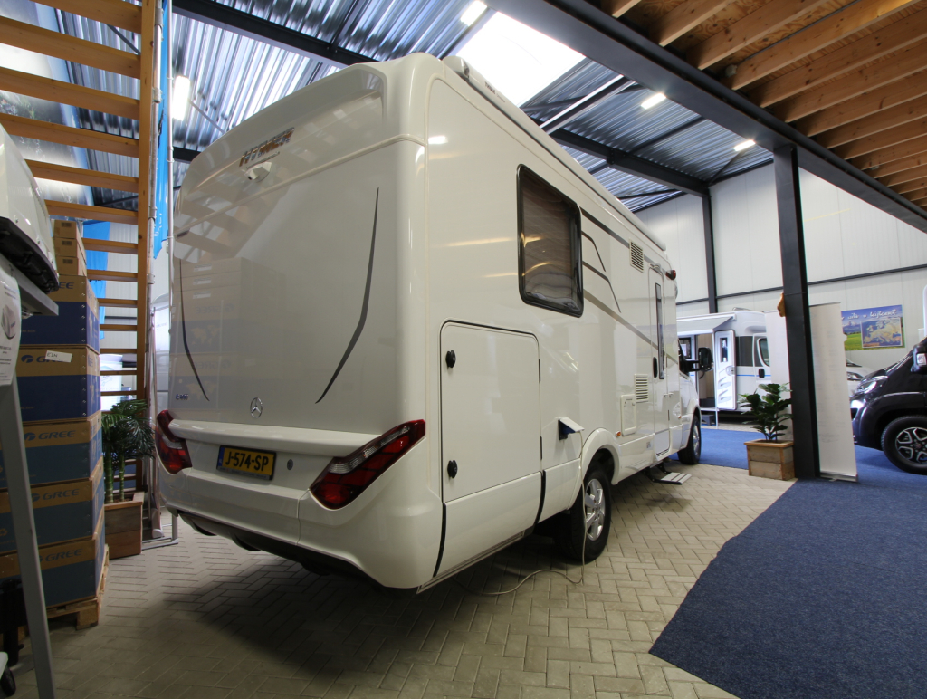 HYMER B690MC photo : 11