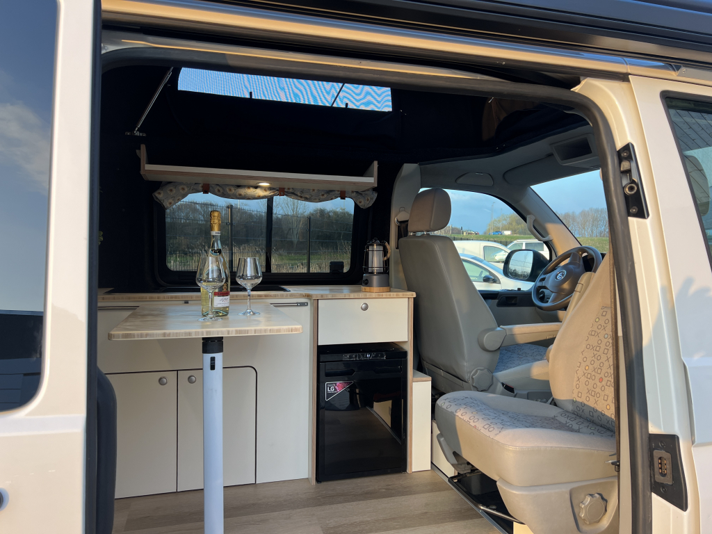 Volkswagen T6 Florida Buscamper BENZIN Foto: 10