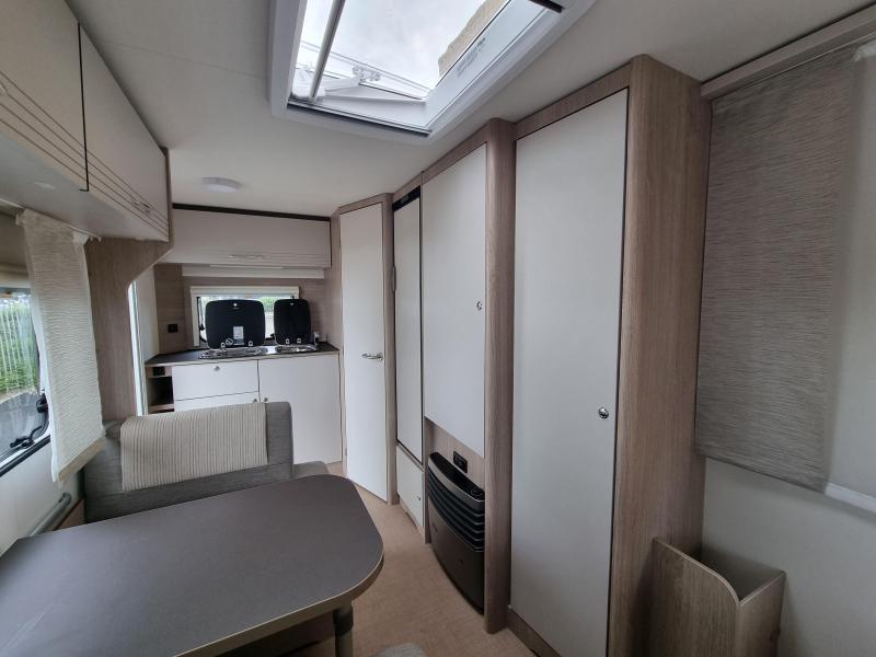 Bürstner Premio Life 480 TS  foto: 7