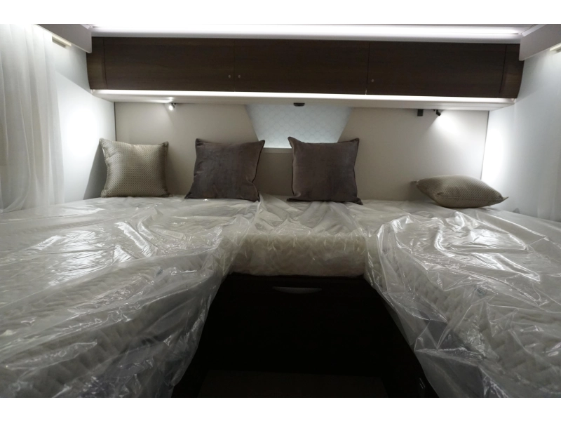 Adria Coral MB Supreme 670 DL  foto: 18