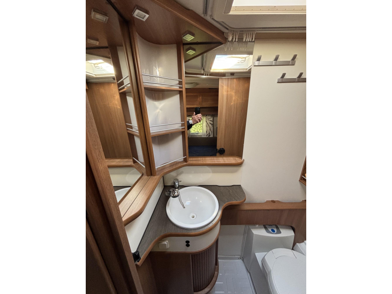 Kabe Smaragd XL Fransbed+Alde verwarming foto: 14