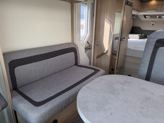 Knaus SKY TI 650 MF / Stockage gratuit photo : 8