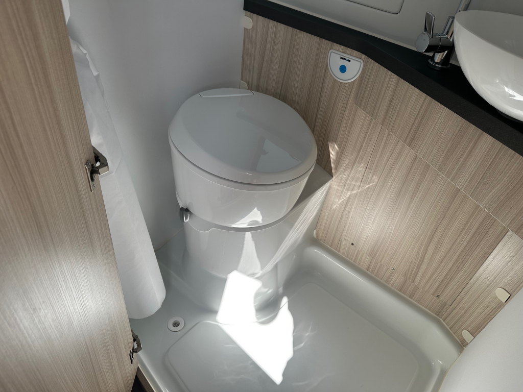Adria Twin 640 SL Axess foto: 10
