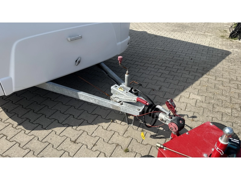 Dethleffs Camper 490 TK 2x zitgroep stapelbed  foto: 12