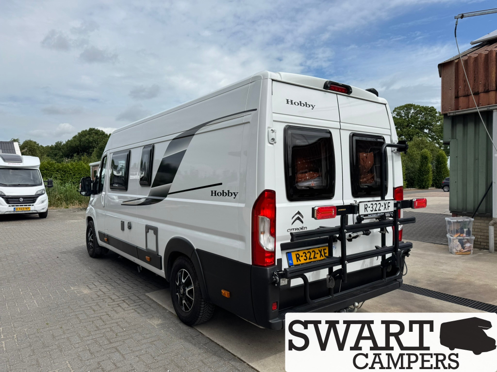 Hobby Vantana K 35 ET Ontour Edition Lengtebedden 140 pk foto: 4