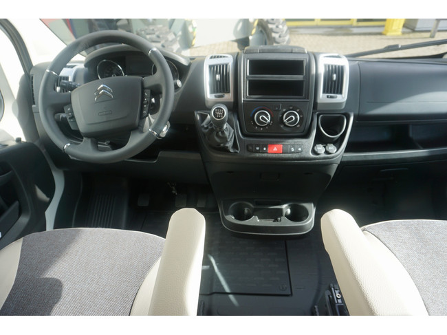 B&uuml;rstner Nexxo Van 620 G Citroen Foto: 9