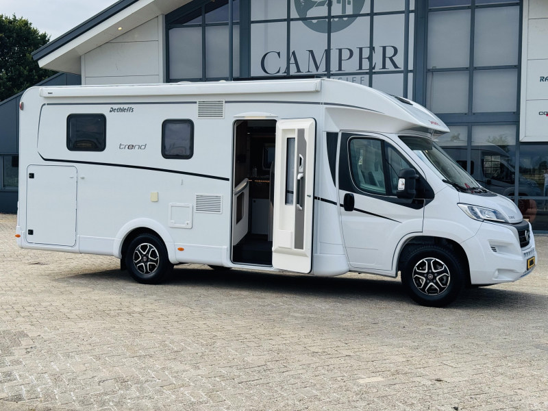 Dethleffs Trend 7057 Automaat Queensbed Hefbed  foto: 5