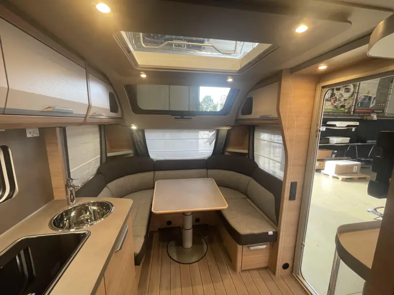 Knaus Sudwind Black Selection 540 UE +Panoraam+Vloerverwarming  foto: 5