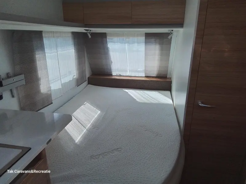 Adria Altea 462 PU Fransbed zeer netjes.  foto: 6