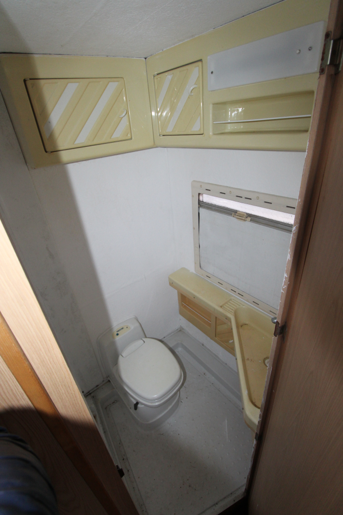 Peugeot 230 Fendt APK 01-12-2027!! foto: 7