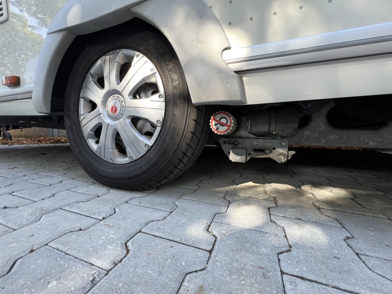 Bürstner Flipper 550 TK stapelbed  foto: 14