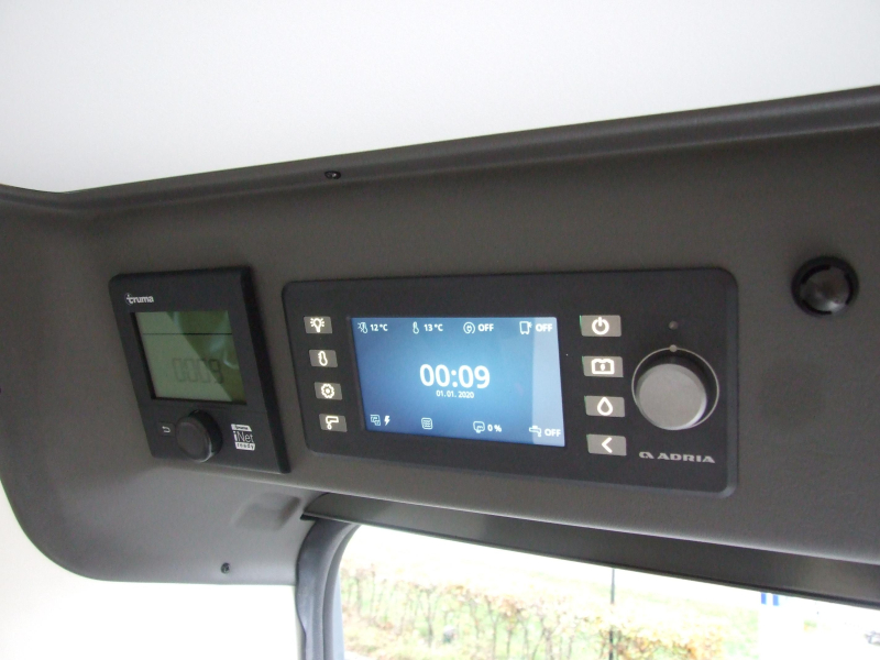 Adria Twin Plus 540 SP Thule Demo Van  foto: 17