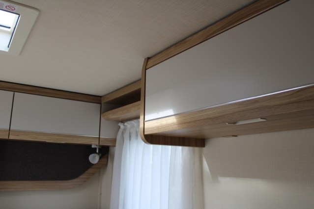 Hymer Exsis I 678 Fiat AUTOMAAT 160 pk enkele bedden Smal en lichtgewicht (54  foto: 49
