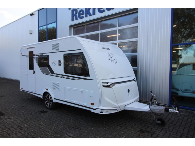 Knaus Sudwind Black Selection 420 QD Dwarsbed & Hoge koelkast!  foto: 2