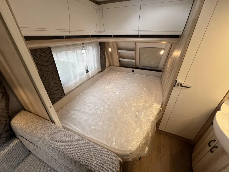 Hobby De Luxe 400 SFE NIEUW!! 