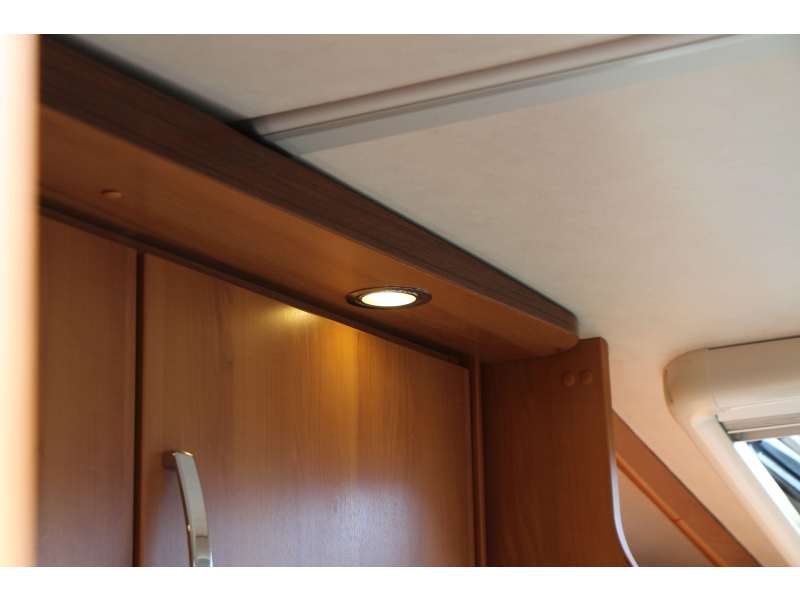 Hymer T 674 Enkele bedden - 2x airco  foto: 33