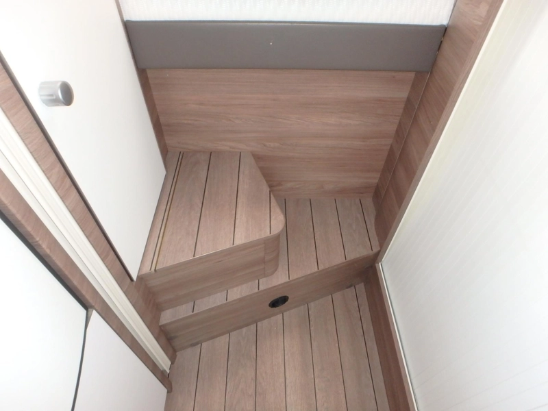 Knaus L!VE Traveller 600 DKG  foto: 18