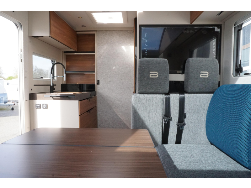 Bürstner Signature SFT 7.0 180 PK - 4500 kg Automaat  foto: 8