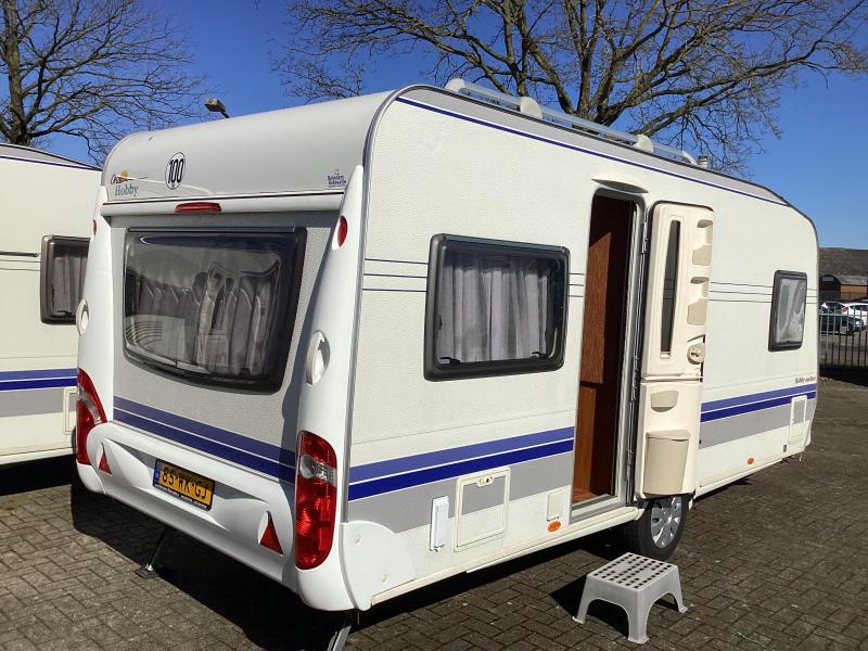 Hobby Excellent 495 UFE mover/ isabella voortent  foto: 19