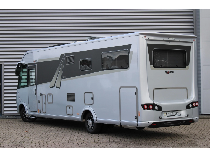 Frankia Platin I 8400 PLUS Mercedes Round Seat 190HP photo: 3