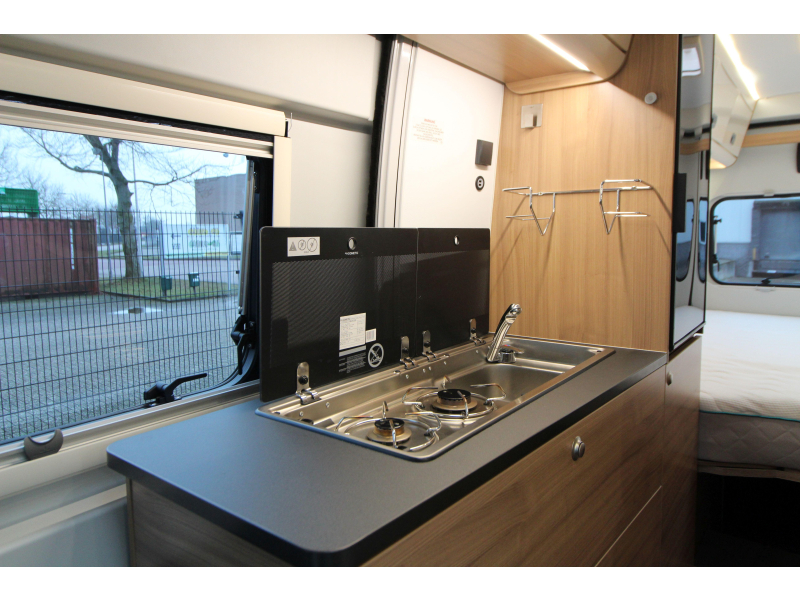 Adria Sun Living 65 SL Single beds - 160HP AUT photo: 23