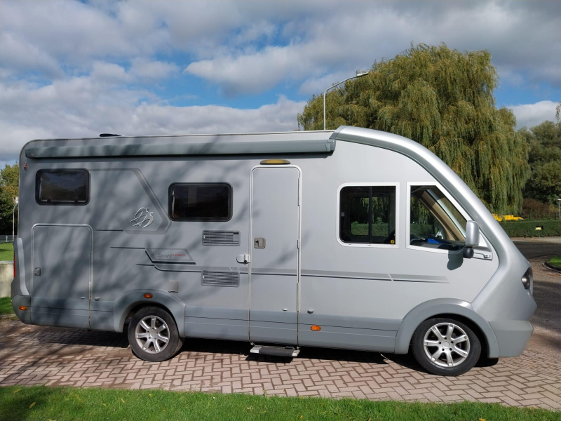 Knaus Sportliner 650 MG met solair en maxxfan  foto: 4